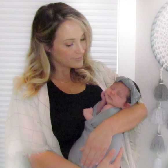 Meet your Posher, Jessica - Picture 1 of 1